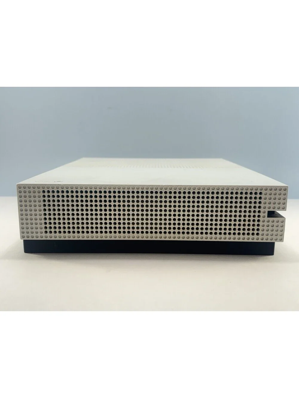 Microsoft Xbox One S Console Model 1681 FOR PARTS Turns Off After Turning On